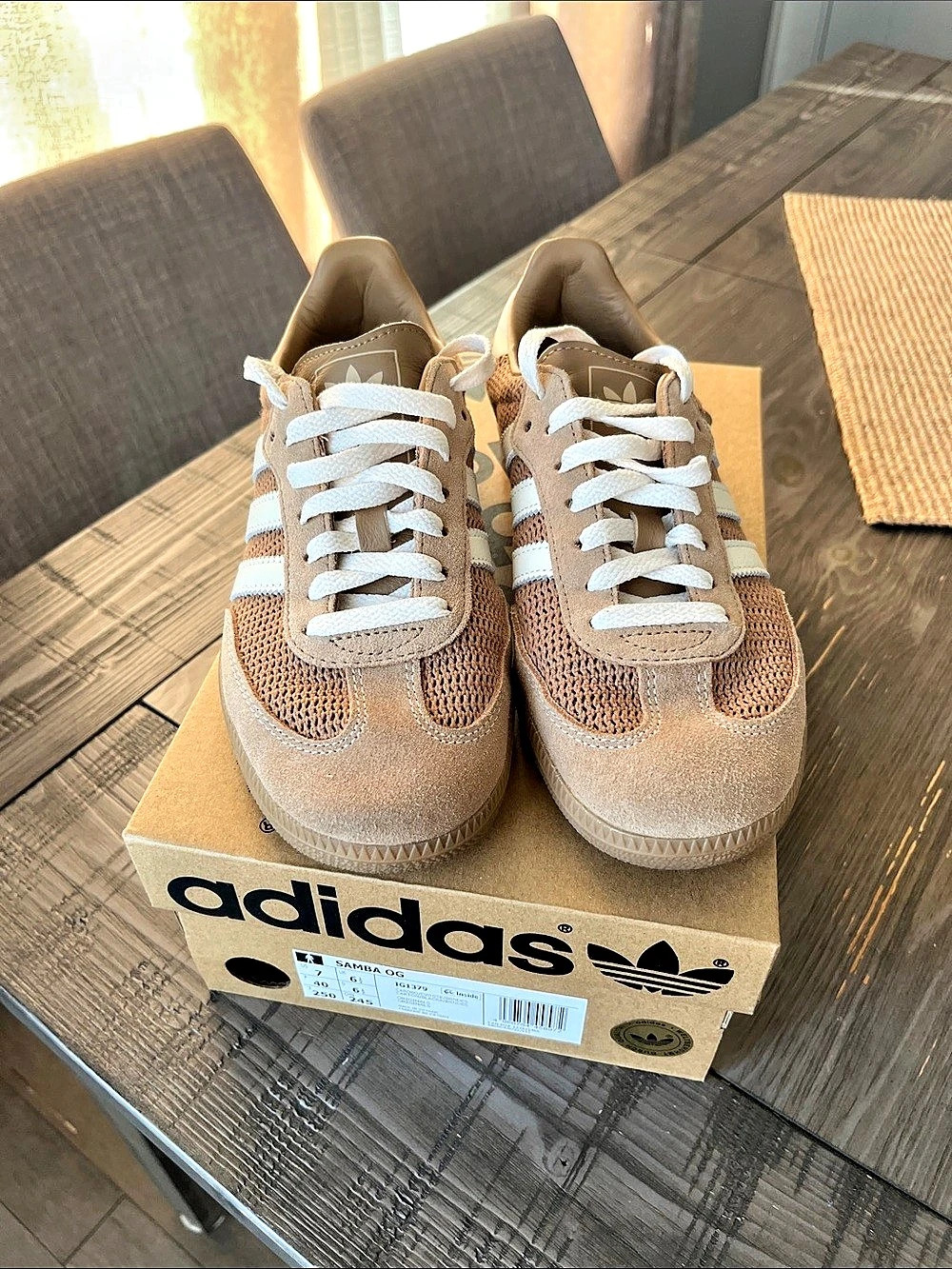 adidas Samba OG Brown & White Sneakers US 7 Like New